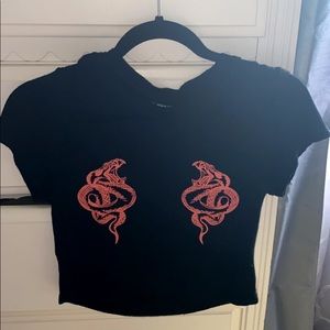Dragon Detailed Cropped Top